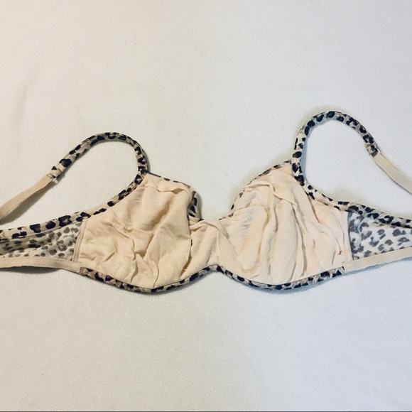❌SOLD❌ Victoria Secret Leopard Lined Bra Size 38C - Picture 4 of 5